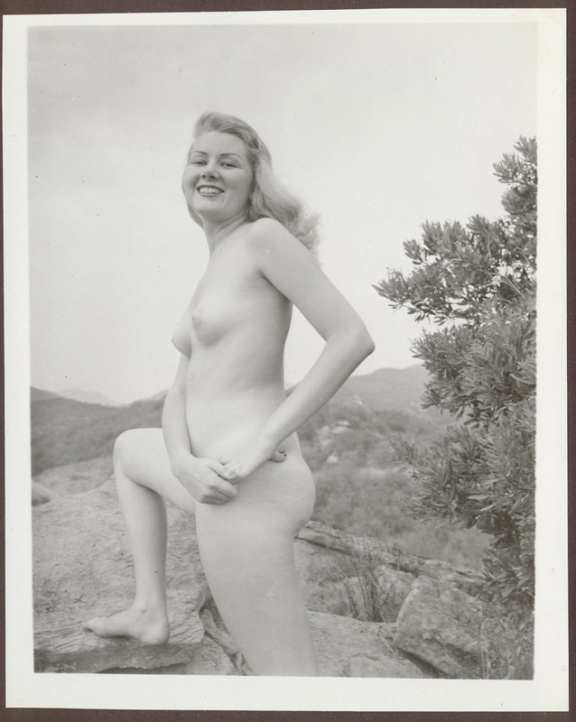 pinups1103