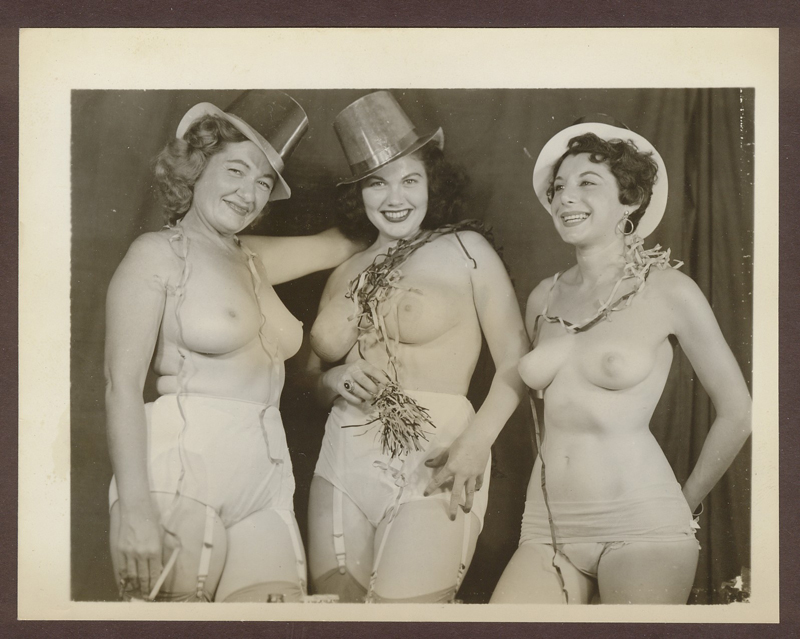 pinups1152