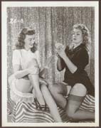 pinups1070